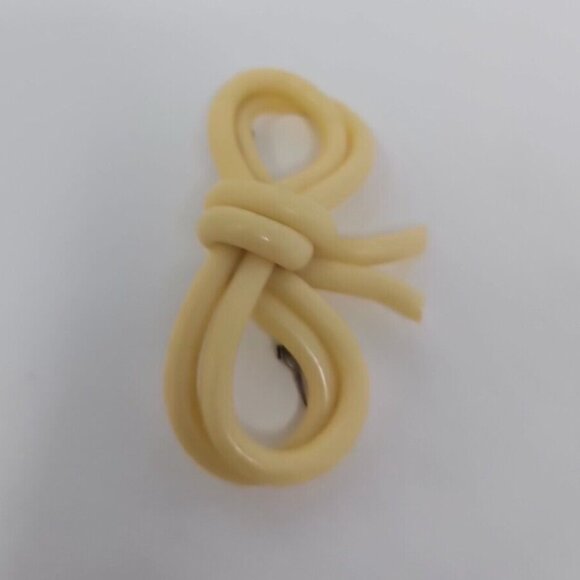 Antique 1920s Extruded Ivory Cream Celluloid Bow Shape Pin Brooch Flapper Girl - Picture 2 of 6